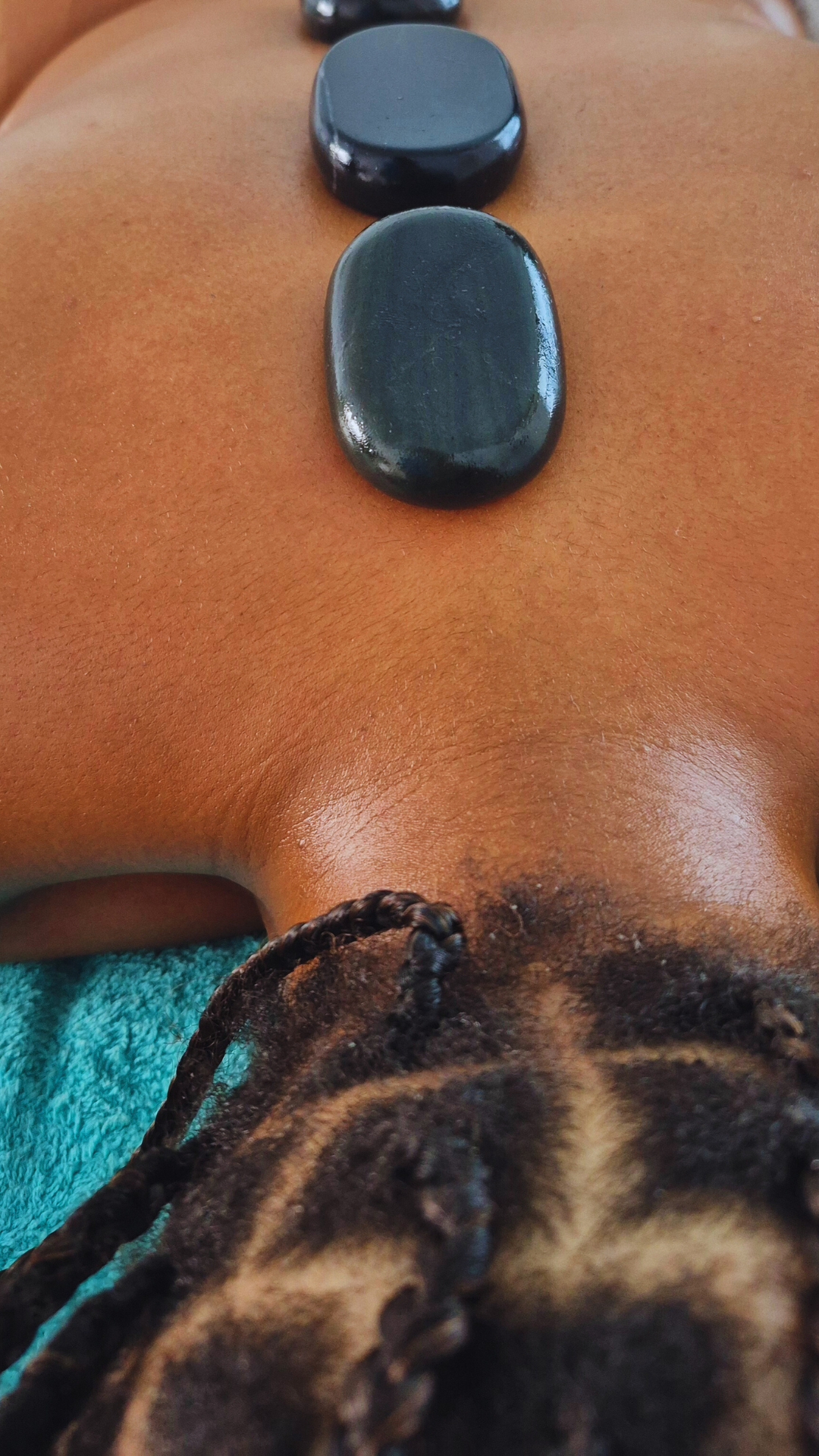 Hot Stone Massage (2)
